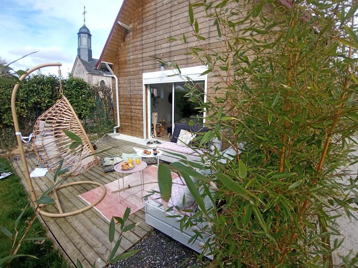 Maison Familiale A La Campagne La Chapelle-du-Bourgay エクステリア 写真
